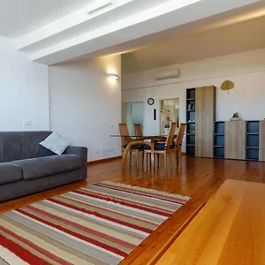 Easymoon Apartamento Mestre